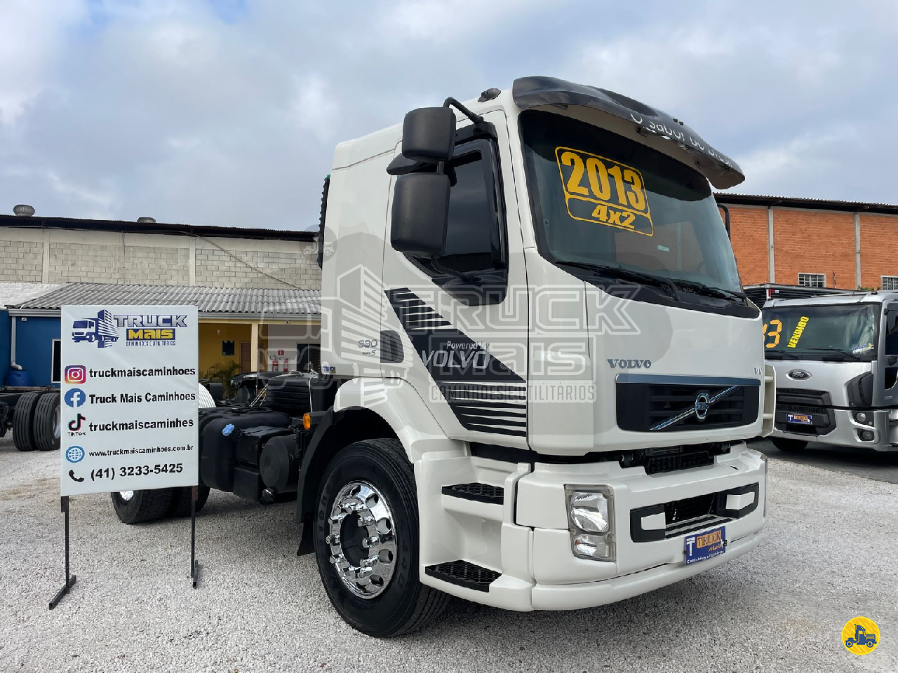 CAMINHAO VOLVO VOLVO VM 330 Cavalo Mecânico Cavalo 4x2 Truck Mais Caminhões e Utilitários CURITIBA PARANÁ PR